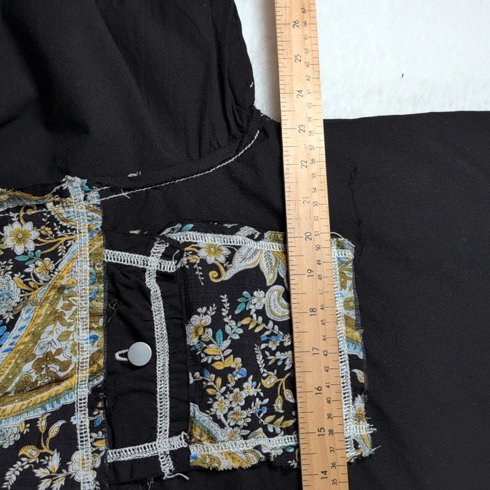 New POL Black and Gold Embroidered Jean Jacket - Picture 4 of 8